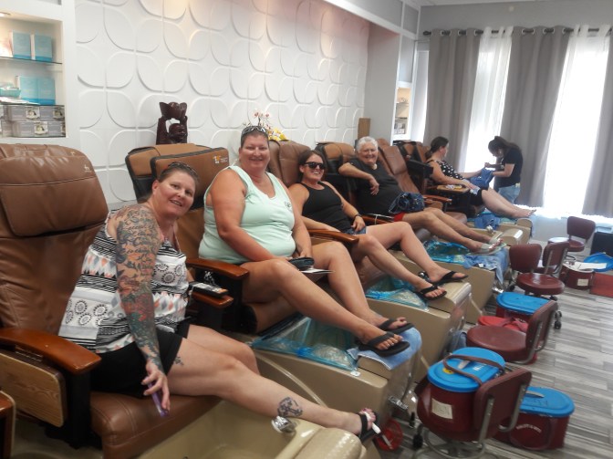 Jen getting a pedicure with friends