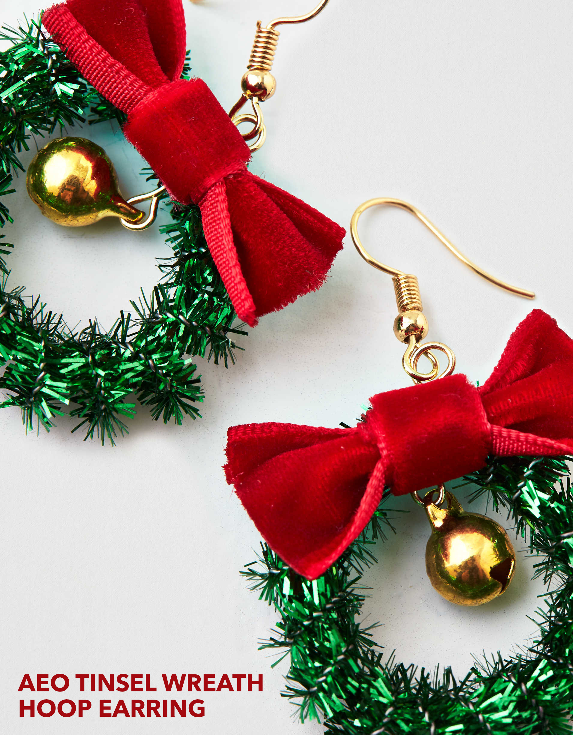 AEO TINSEL WREATH HOOP EARRING 